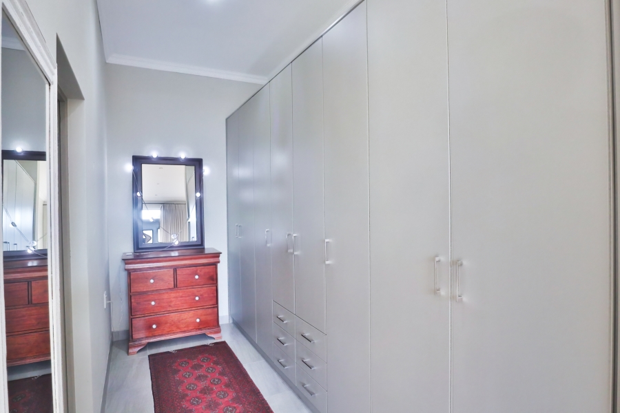 To Let 4 Bedroom Property for Rent in The Coves North West